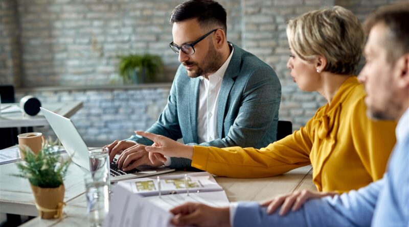 logiciels IA d'aide aux agents immobiliers
